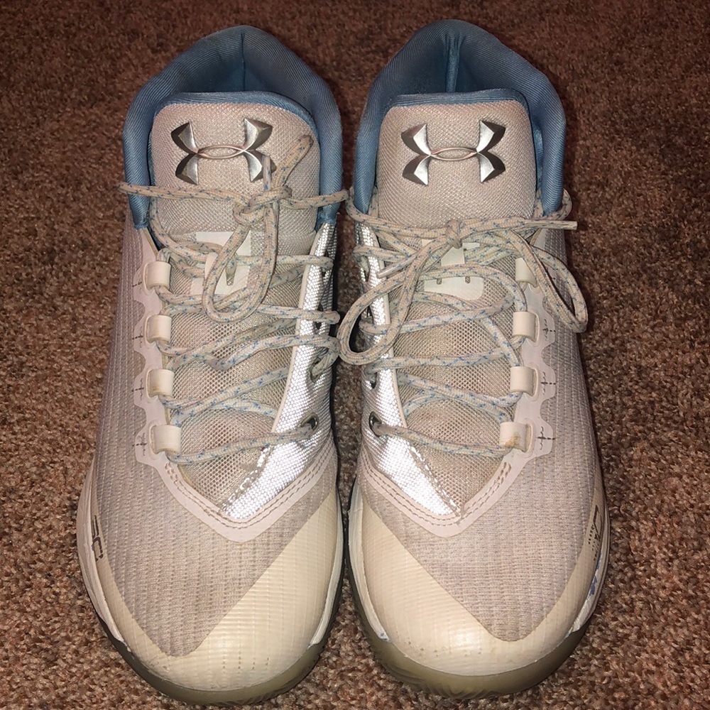 Under Armour Sneakers